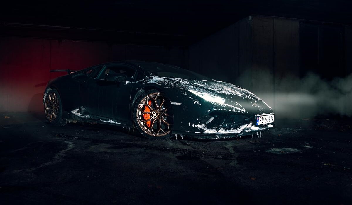 Lamborghini Aventador successor breaks down while testing